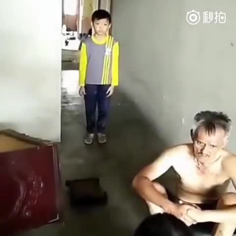 Cipka wbity przez wielkiego penisa